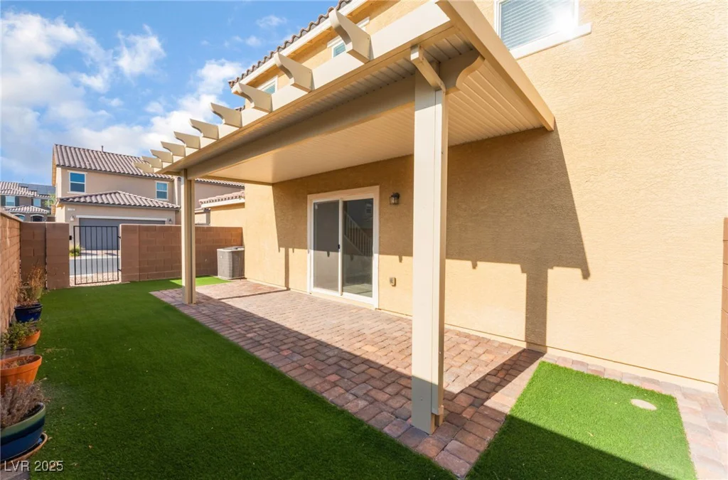 1102 Dorrell, North Las Vegas, NV 89086