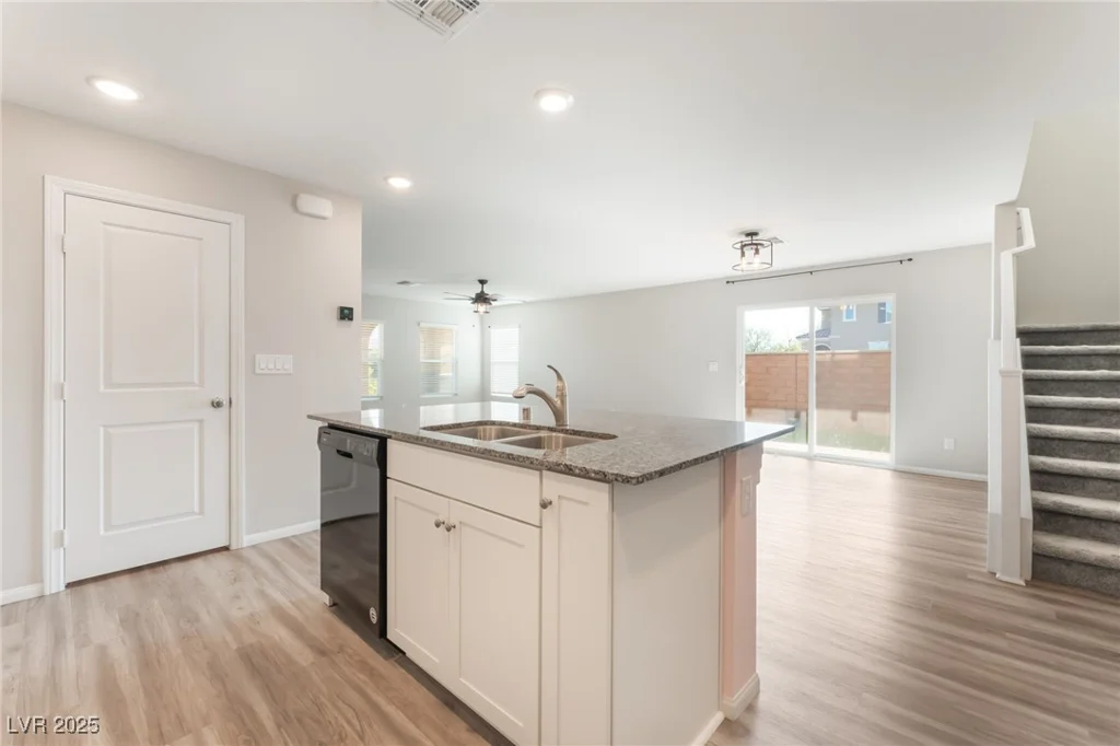 1102 Dorrell, North Las Vegas, NV 89086