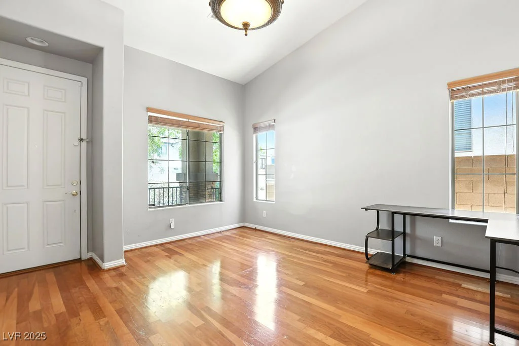 9105 Picket Fence, Las Vegas, NV 89143