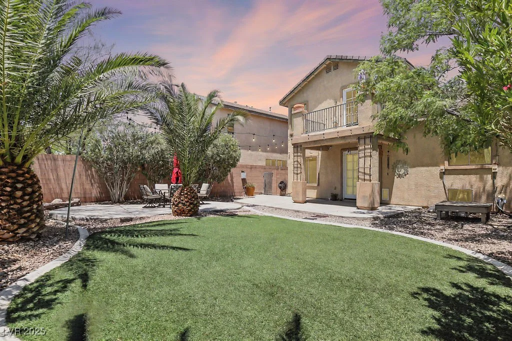 9105 Picket Fence, Las Vegas, NV 89143