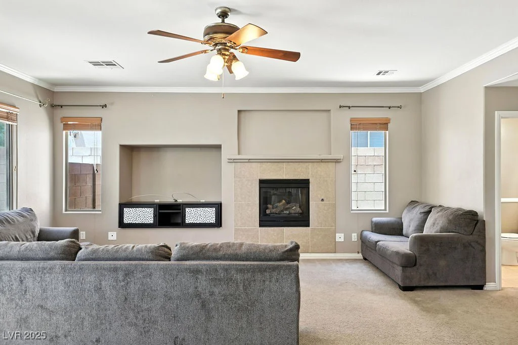 9105 Picket Fence, Las Vegas, NV 89143