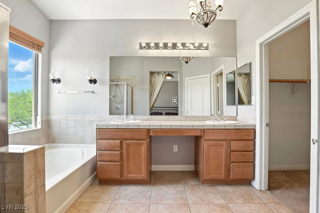 9105 Picket Fence, Las Vegas, NV 89143