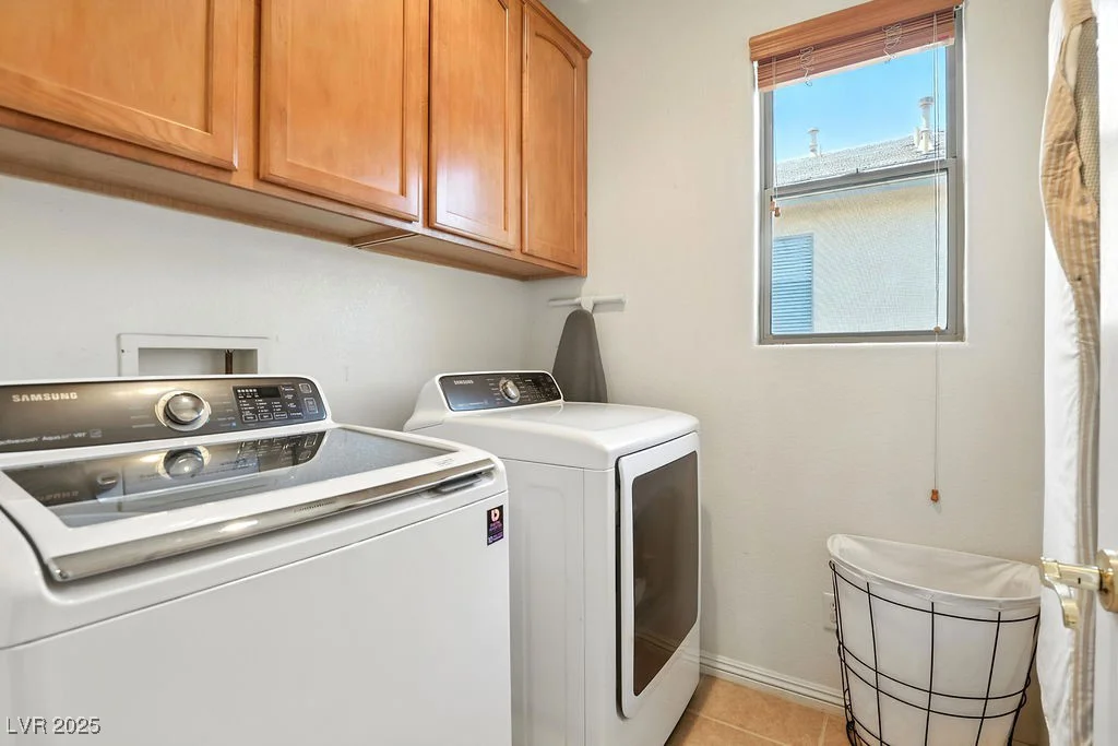 9105 Picket Fence, Las Vegas, NV 89143