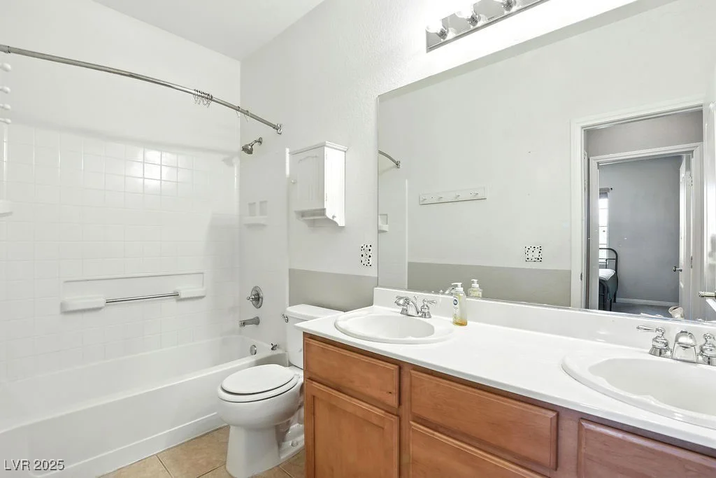 9105 Picket Fence, Las Vegas, NV 89143