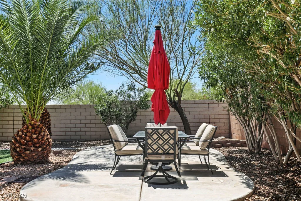 9105 Picket Fence, Las Vegas, NV 89143