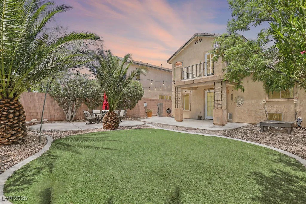 9105 Picket Fence, Las Vegas, NV 89143