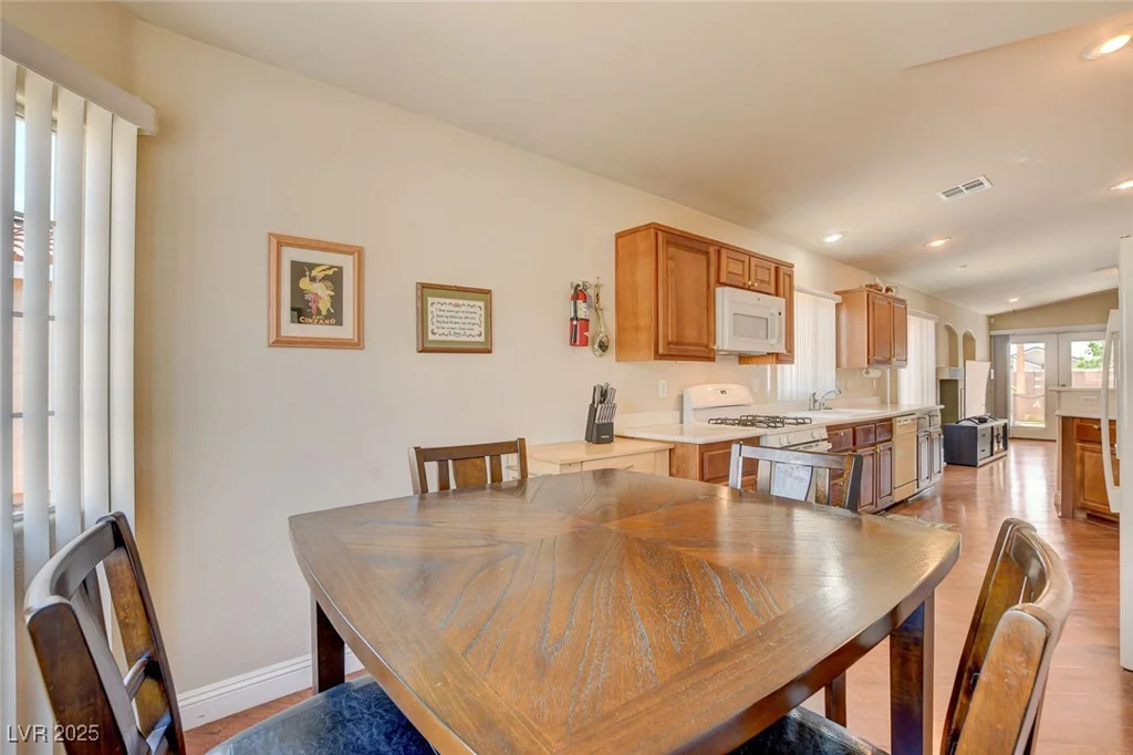 6656 Arctic Breeze, North Las Vegas, NV 89084