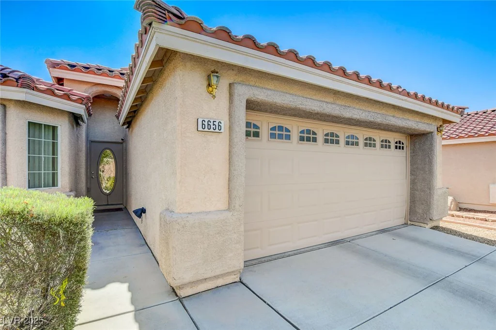 6656 Arctic Breeze, North Las Vegas, NV 89084