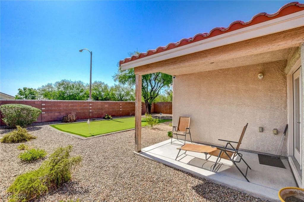 6656 Arctic Breeze, North Las Vegas, NV 89084