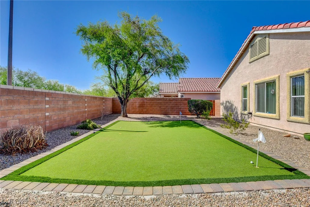 6656 Arctic Breeze, North Las Vegas, NV 89084
