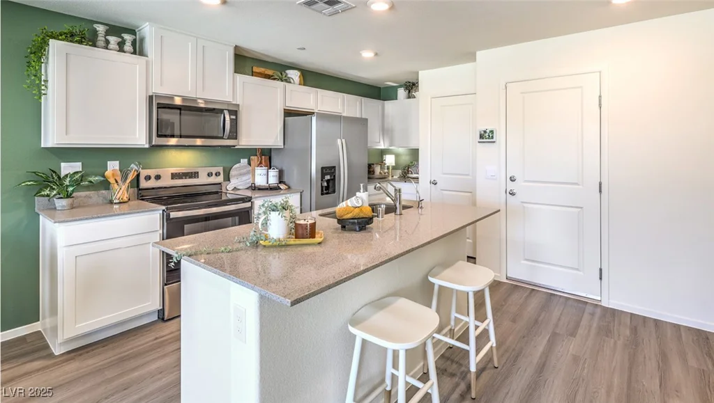 7359 Axel Creek, North Las Vegas, NV 89084