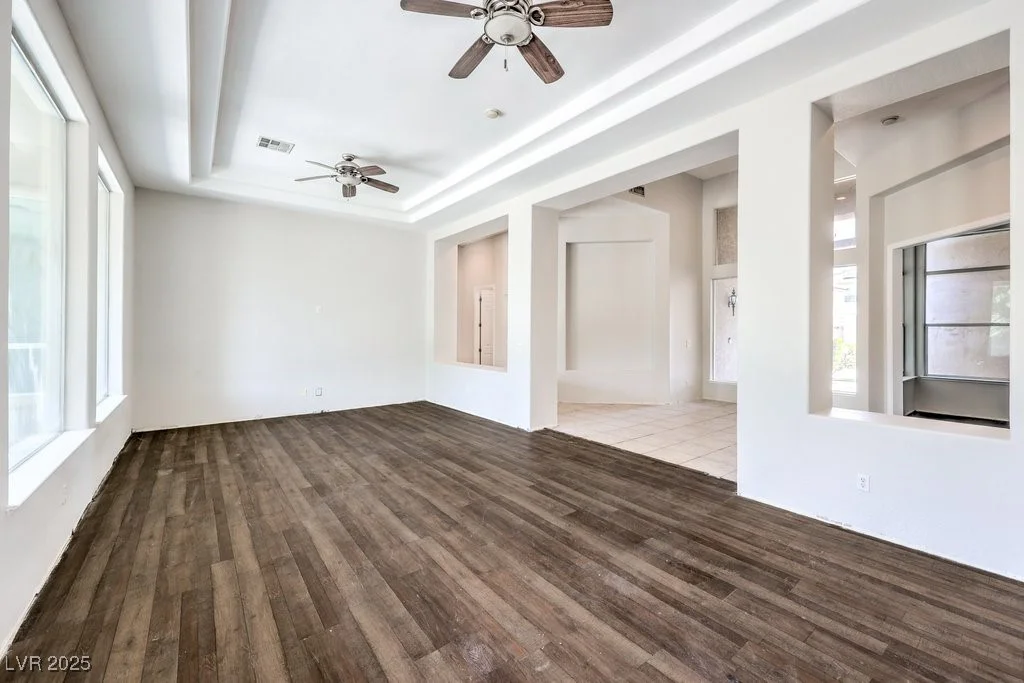 6821 SLEEPY PINE, Las Vegas, NV 89130