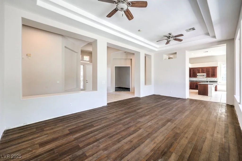 6821 SLEEPY PINE, Las Vegas, NV 89130
