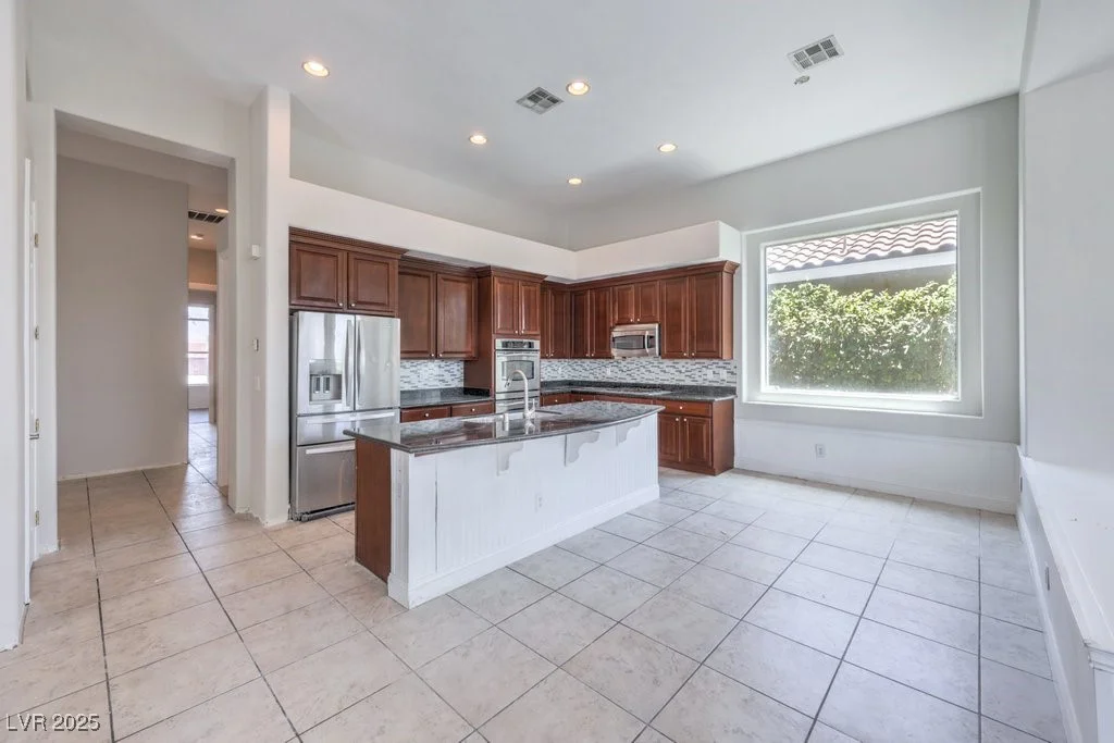 6821 SLEEPY PINE, Las Vegas, NV 89130
