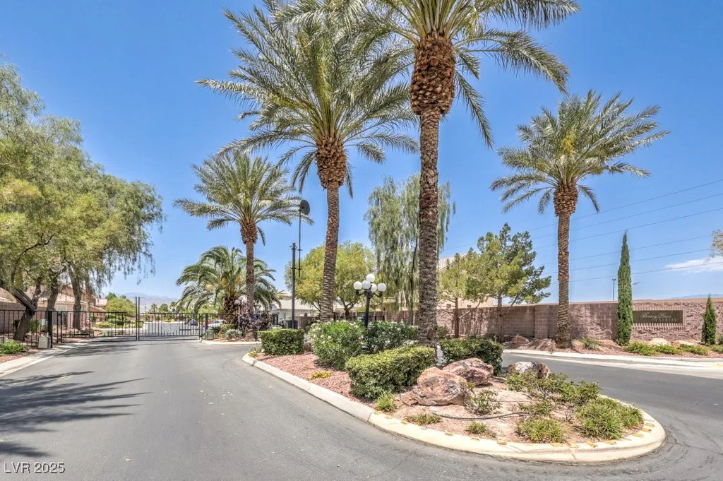 6821 SLEEPY PINE, Las Vegas, NV 89130
