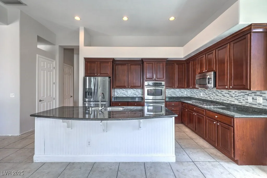 6821 SLEEPY PINE, Las Vegas, NV 89130
