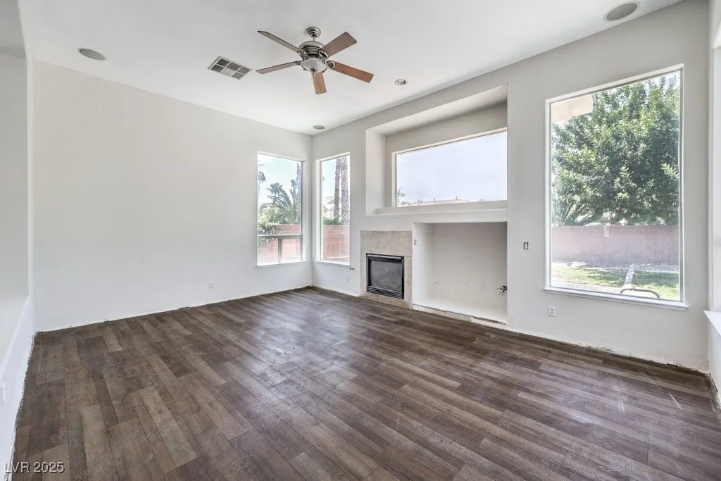6821 SLEEPY PINE, Las Vegas, NV 89130