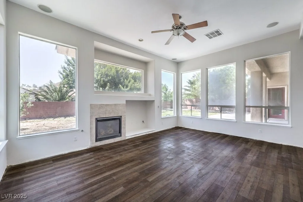 6821 SLEEPY PINE, Las Vegas, NV 89130