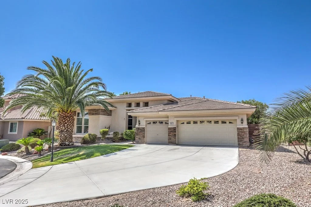 6821 SLEEPY PINE, Las Vegas, NV 89130