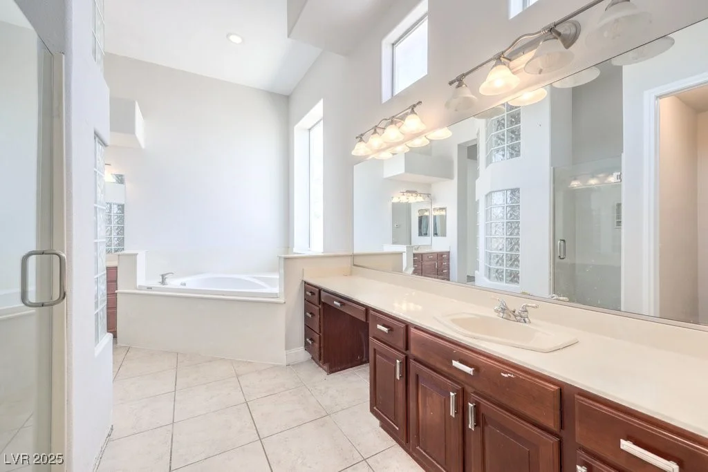 6821 SLEEPY PINE, Las Vegas, NV 89130