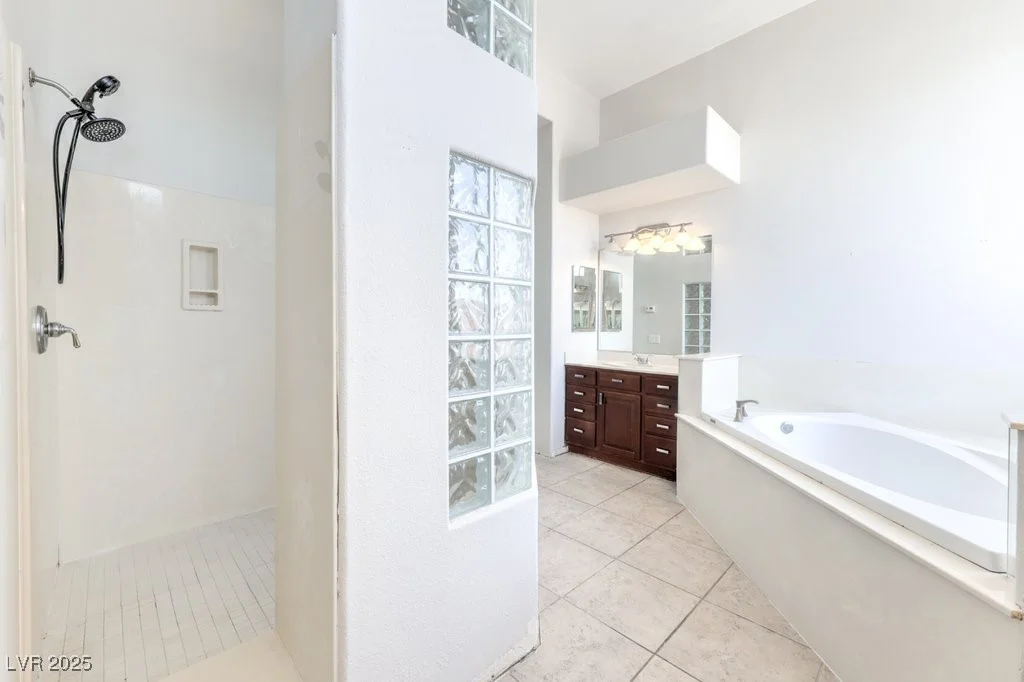 6821 SLEEPY PINE, Las Vegas, NV 89130