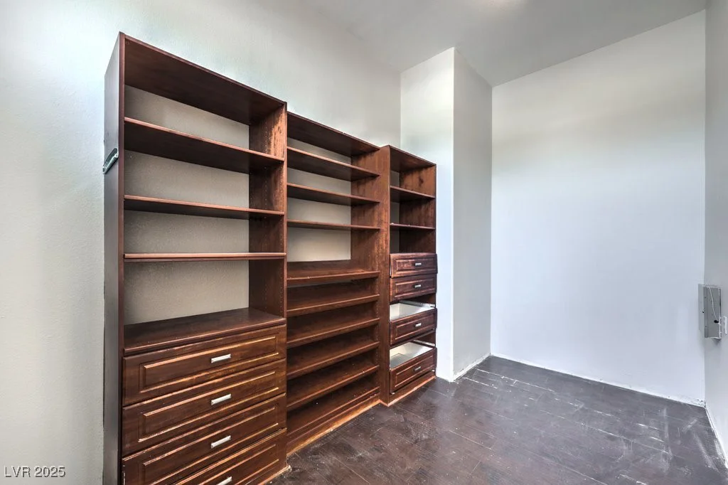 6821 SLEEPY PINE, Las Vegas, NV 89130
