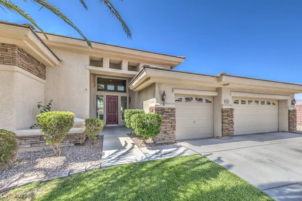 6821 SLEEPY PINE, Las Vegas, NV 89130