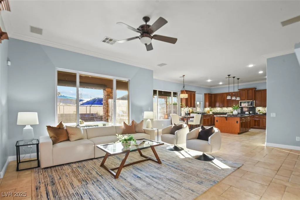 8209 Chapelle, Las Vegas, NV 89131