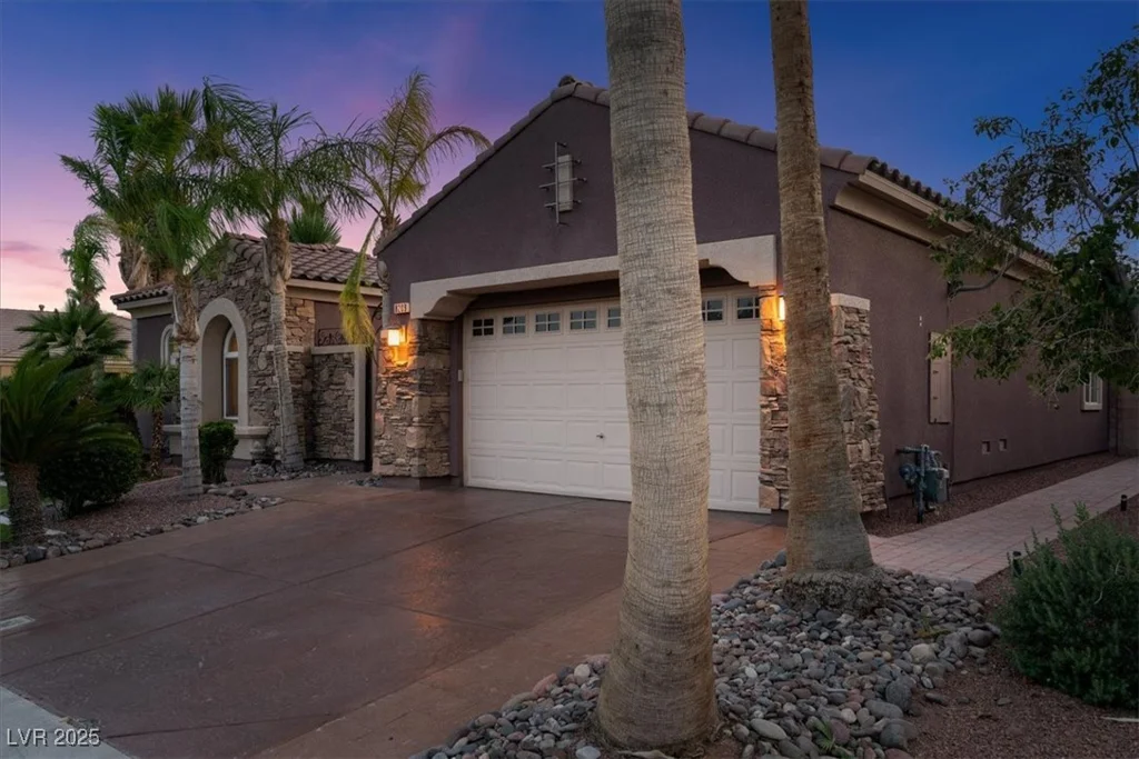 8209 Chapelle, Las Vegas, NV 89131