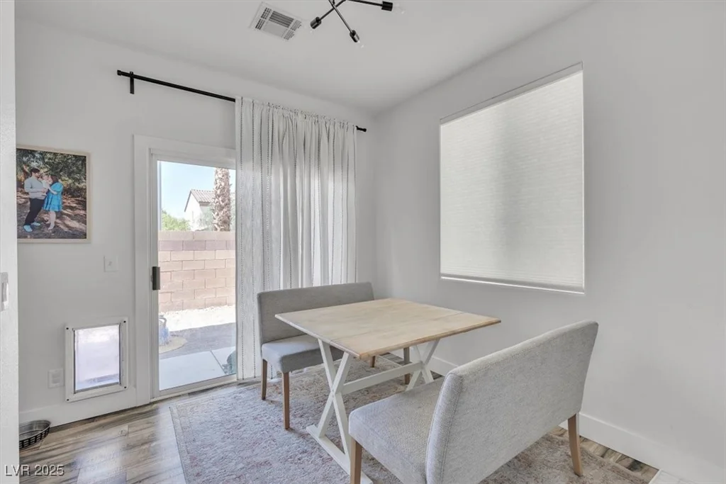 7706 Crystal Village, Las Vegas, NV 89113