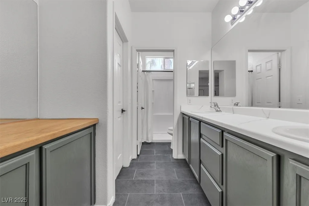 7706 Crystal Village, Las Vegas, NV 89113