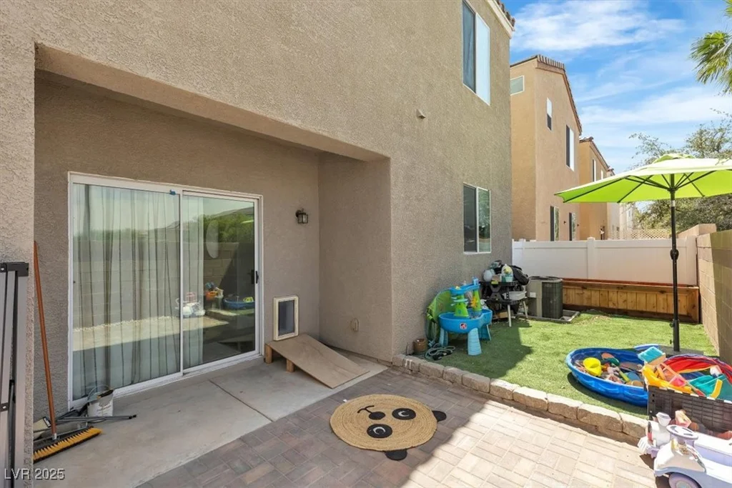 7706 Crystal Village, Las Vegas, NV 89113