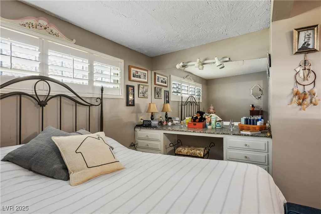 1115 Melville, Las Vegas, NV 89102