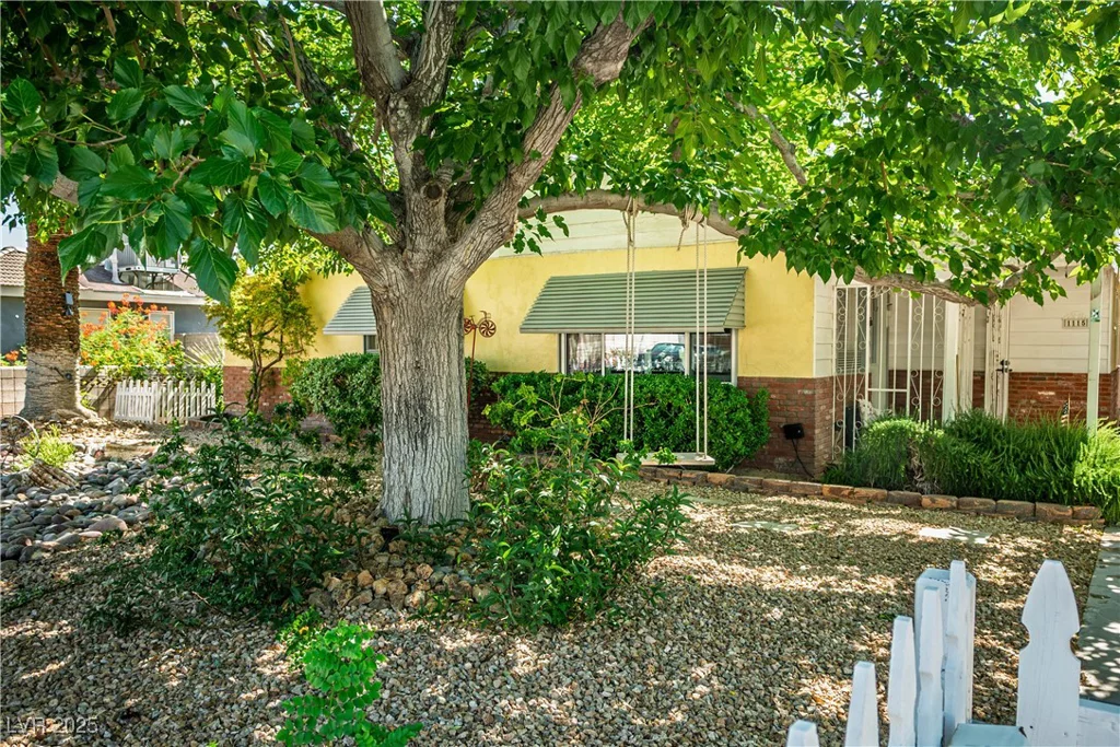 1115 Melville, Las Vegas, NV 89102