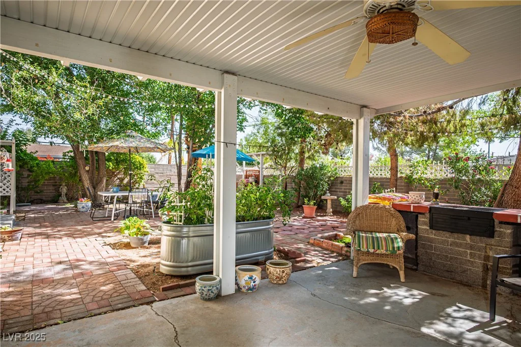 1115 Melville, Las Vegas, NV 89102