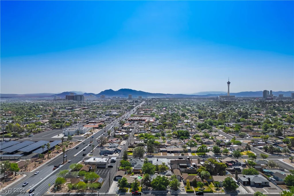 1115 Melville, Las Vegas, NV 89102