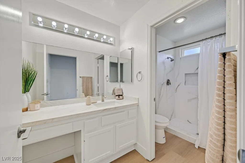 8924 Signal Terrace, Las Vegas, NV 89134