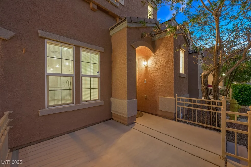 9073 Glennon, Las Vegas, NV 89148
