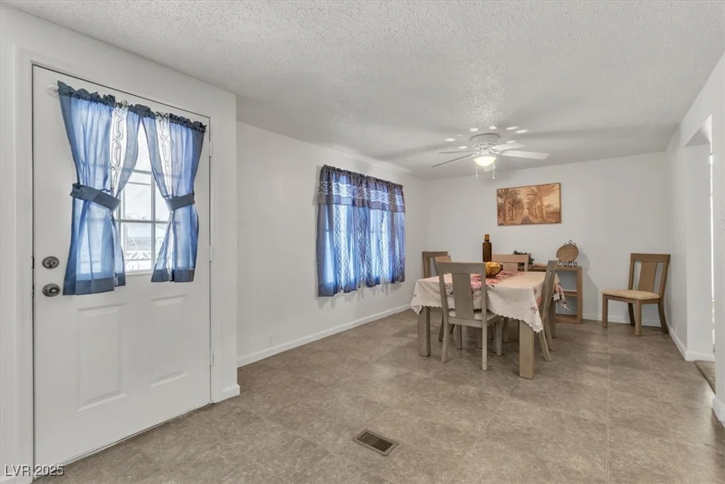 2932 Gavilan, Las Vegas, NV 89122