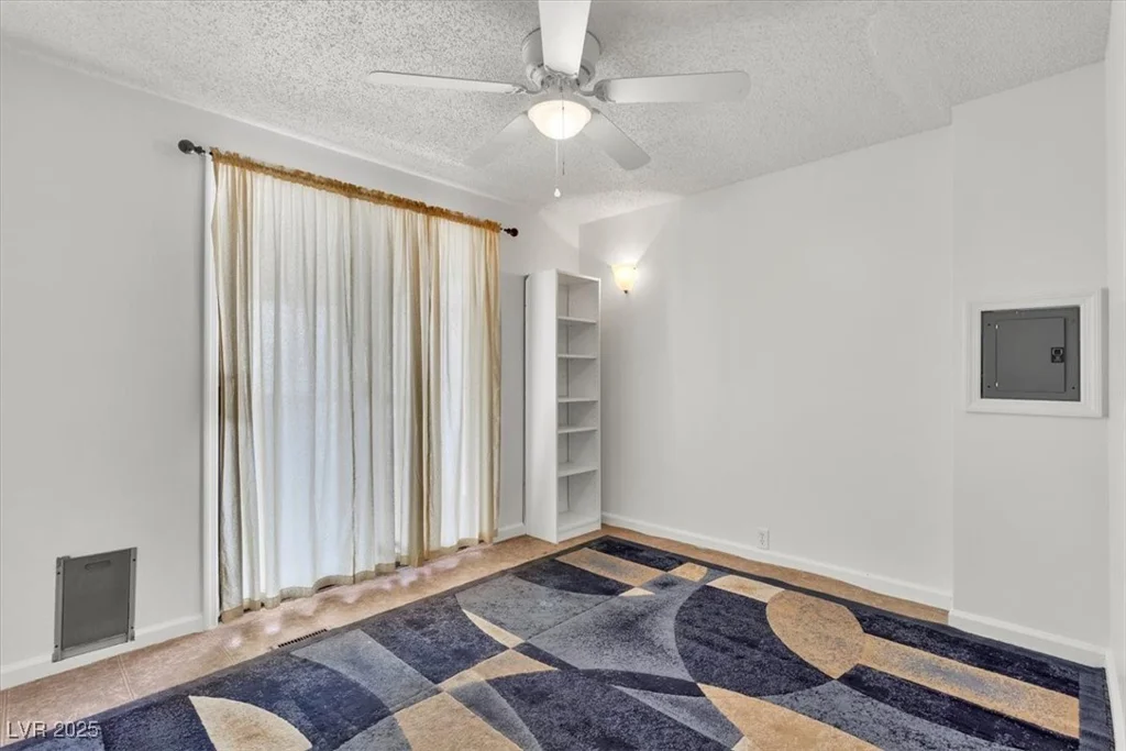 2932 Gavilan, Las Vegas, NV 89122