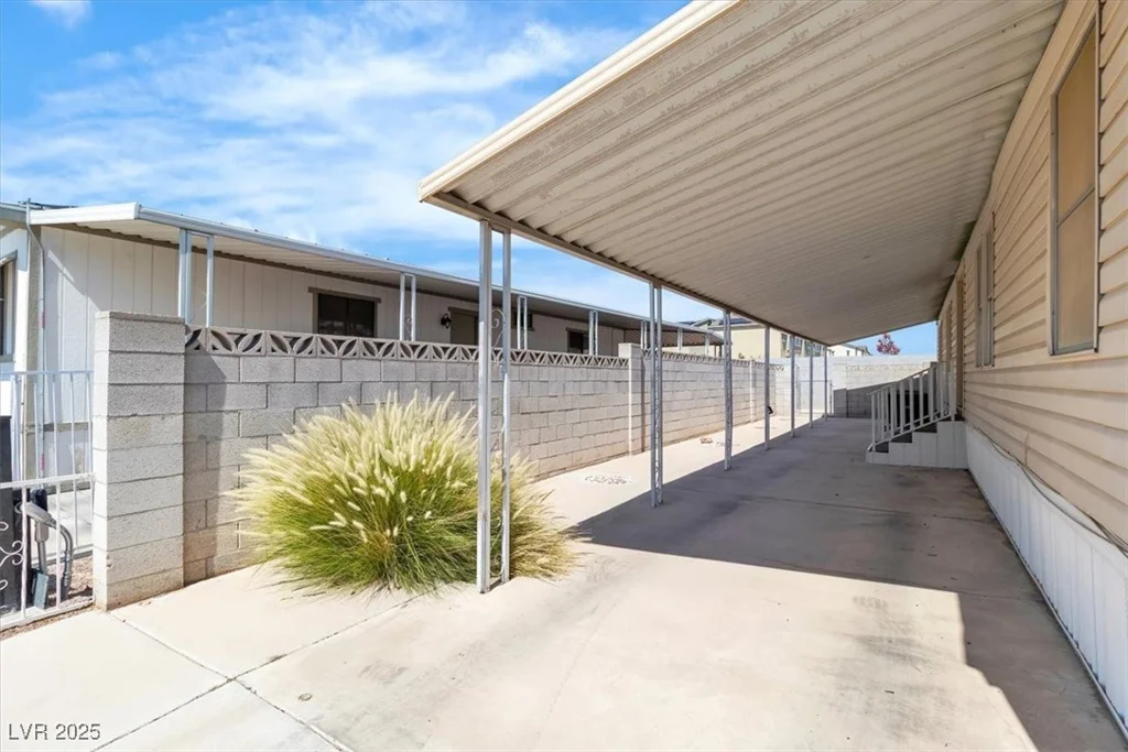 2932 Gavilan, Las Vegas, NV 89122