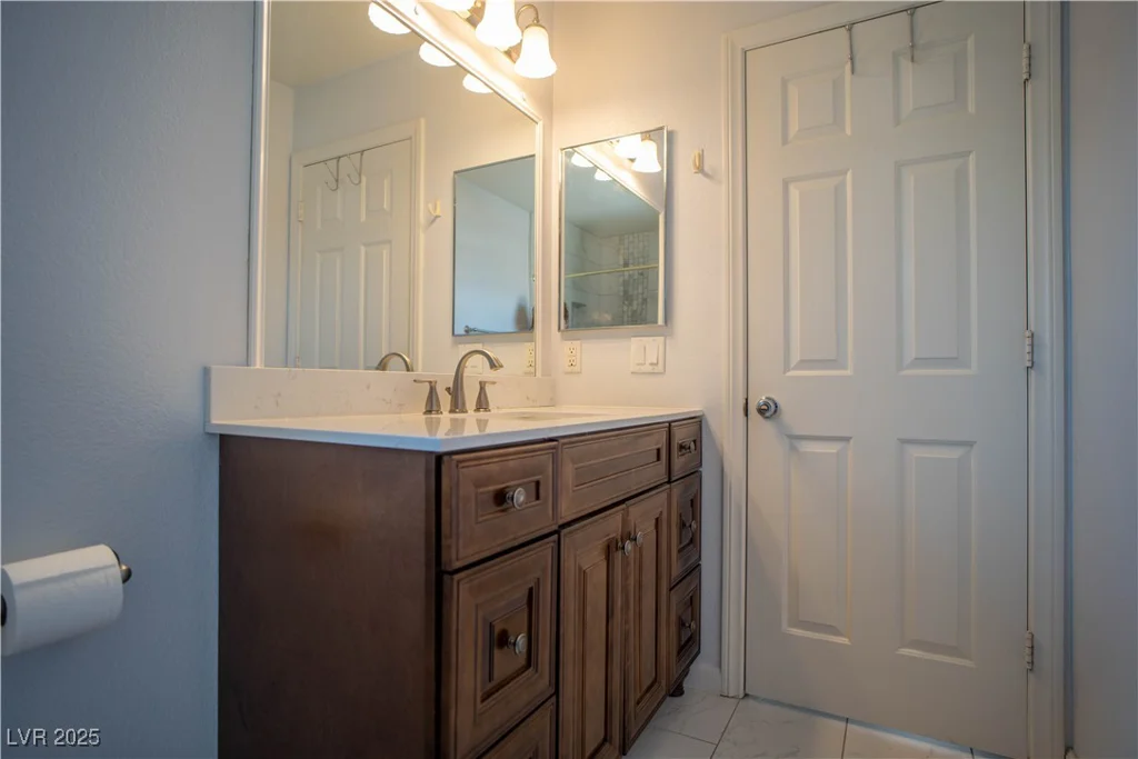 4945 Volcanic Rock, Las Vegas, NV 89122