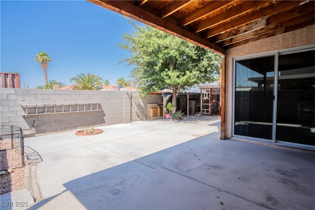 4945 Volcanic Rock, Las Vegas, NV 89122