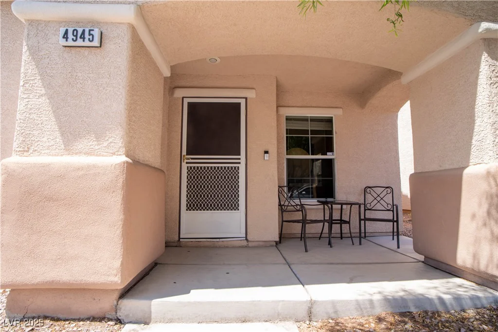 4945 Volcanic Rock, Las Vegas, NV 89122
