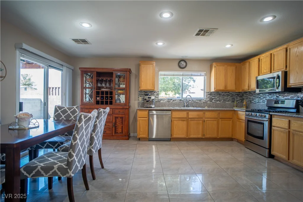 4945 Volcanic Rock, Las Vegas, NV 89122