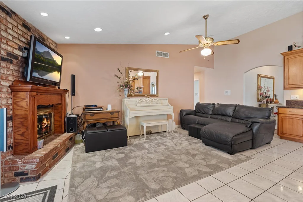 3361 Iberia, Las Vegas, NV 89146