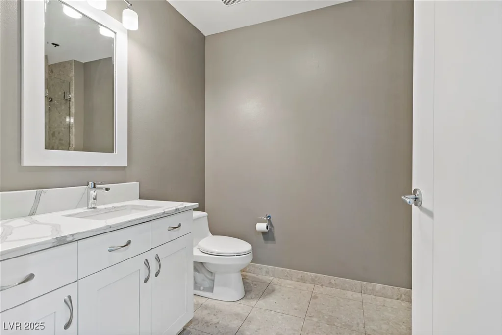 4575 Dean Martin, Las Vegas, NV 89103