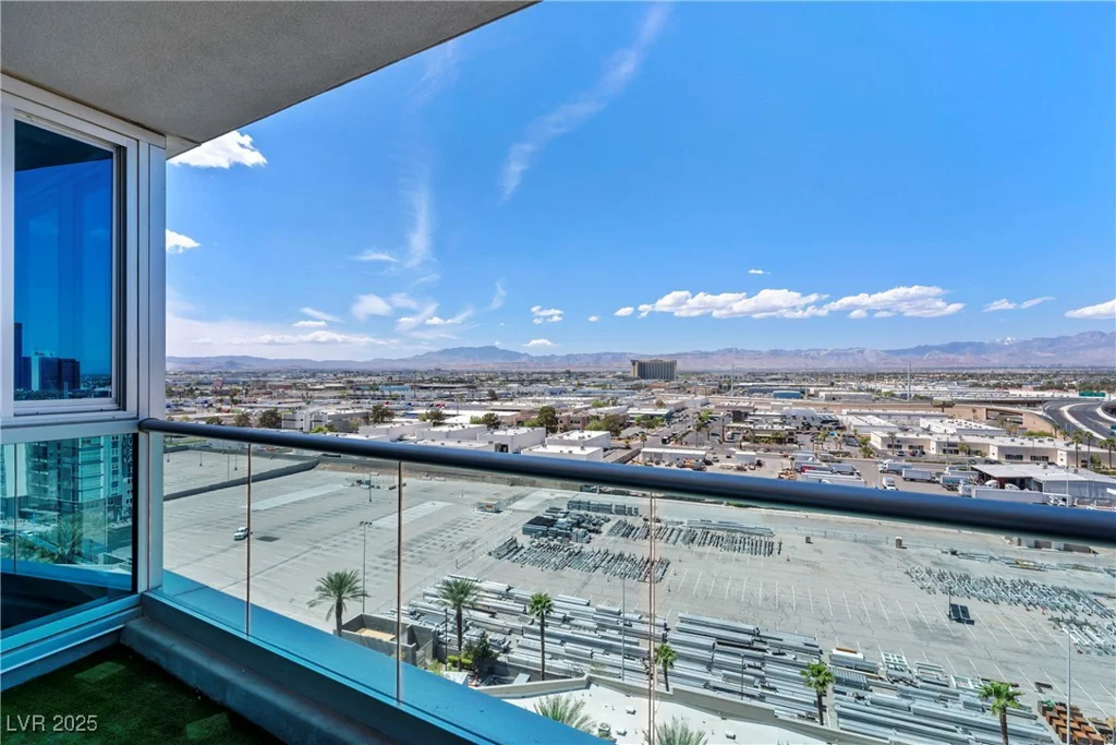 4575 Dean Martin, Las Vegas, NV 89103