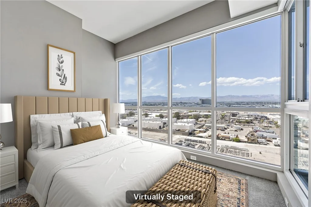 4575 Dean Martin, Las Vegas, NV 89103