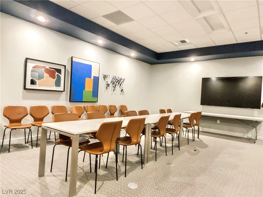 4575 Dean Martin, Las Vegas, NV 89103